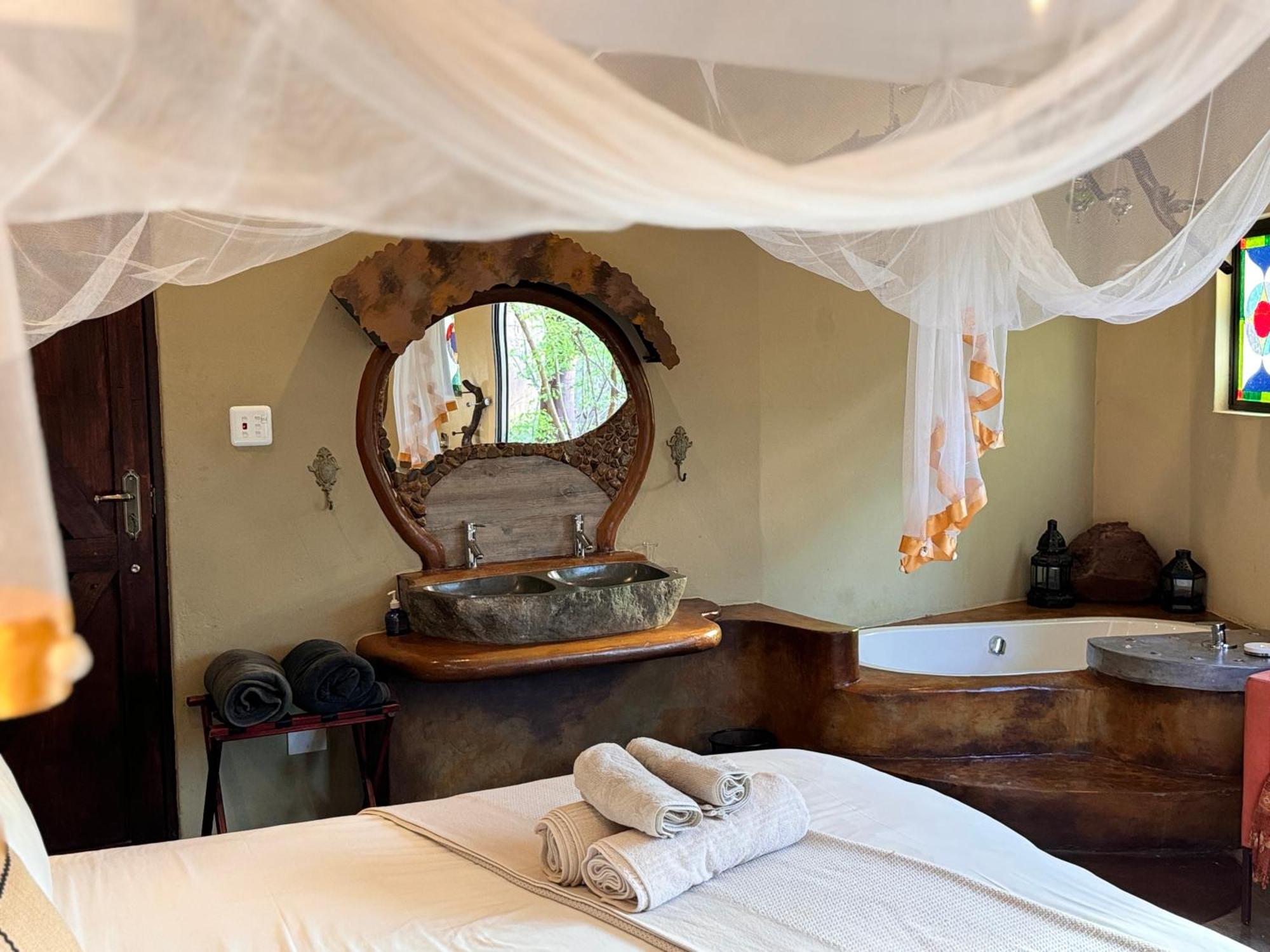Leopards Rock Bush Boutique Villa Бела Бела Стая снимка